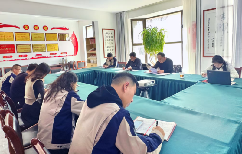 學(xué)精神 明方向 提干勁——民爆公司專題學(xué)習(xí)集團(tuán)公司“兩會”精神