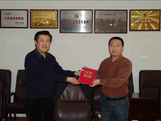 立足本職做貢獻(xiàn)，巾幗建功展風(fēng)采