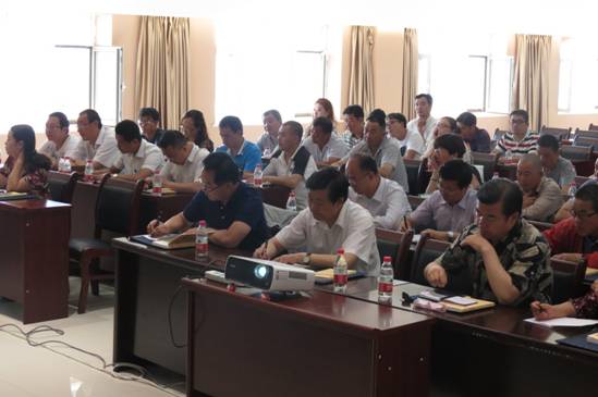 加強(qiáng)業(yè)務(wù)培訓(xùn)，提升工作能力